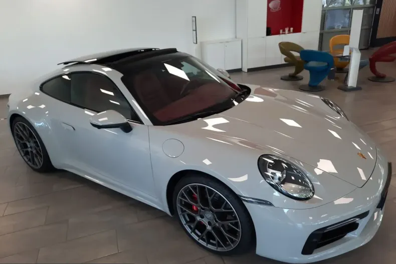 Porsche 992 din 2021 cu 83.000 km - oferta POR223686 - foto 9