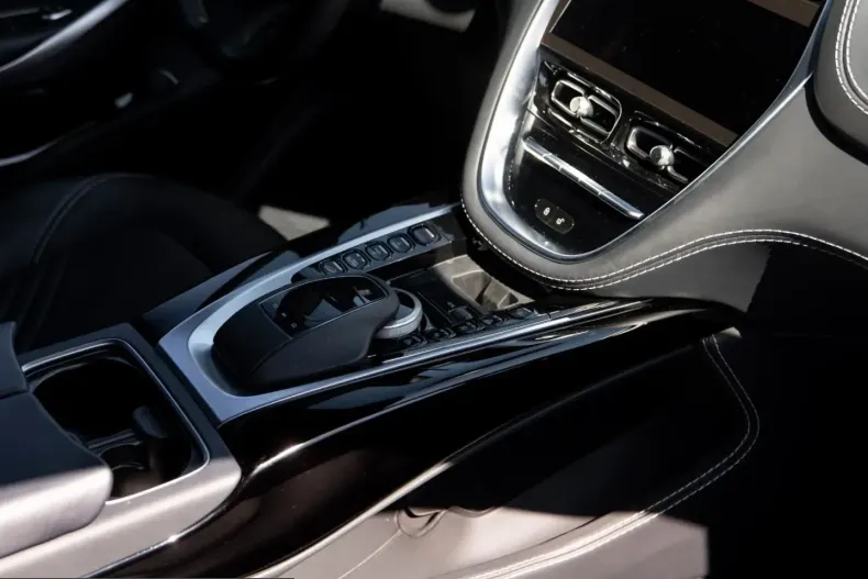 Aston Martin DBX din 2023 cu 39.980 km - oferta AST223696 - foto 17