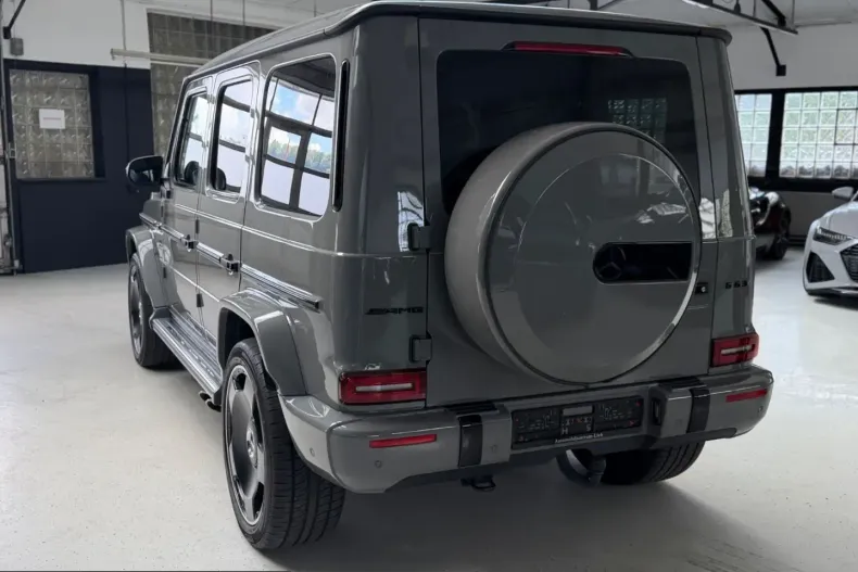 Mercedes-Benz G 63 AMG (Clasa G) din 2023 cu 35.500 km - oferta MER223698 - foto 3
