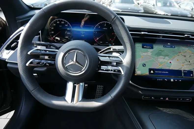 Mercedes-Benz E 220 (Clasa E) din 2024 cu 5.597 km - oferta MER223709 - foto 10