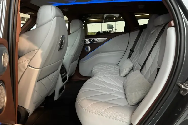 BMW XM (Seria X) din 2024 cu 17.026 km - oferta BMW223712 - foto 19