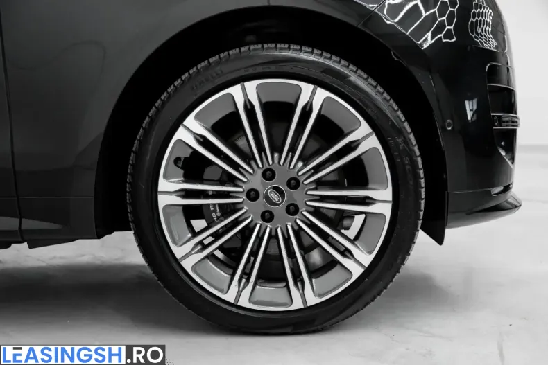 Land Rover Range Rover Sport din 2024 cu 31.200 km - oferta LAN223714 - foto 7