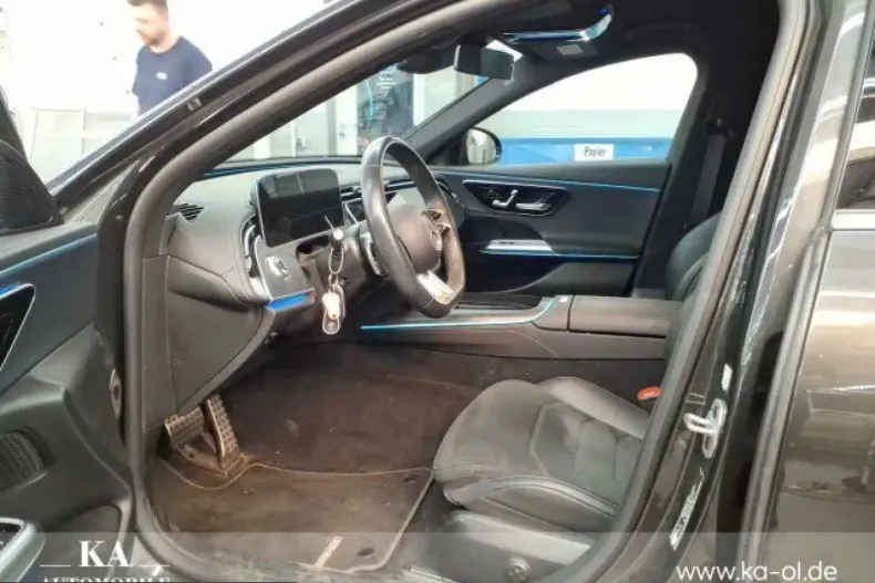 Mercedes-Benz E 300 (Clasa E) din 2024 cu 63.500 km - oferta MER223721 - foto 5