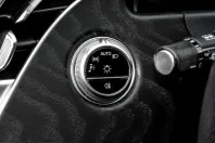 Mercedes-Benz E 200 (Clasa E) din 2025 cu 8.529 km - oferta MER223724 - foto 14
