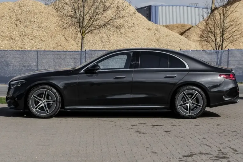 Mercedes-Benz E 200 (Clasa E) din 2025 cu 8.529 km - oferta MER223724 - foto 20