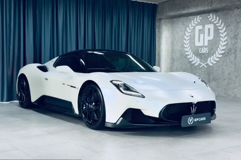 Maserati MC20 din 2021 cu 6.600 km - oferta MAS223726 - foto 2