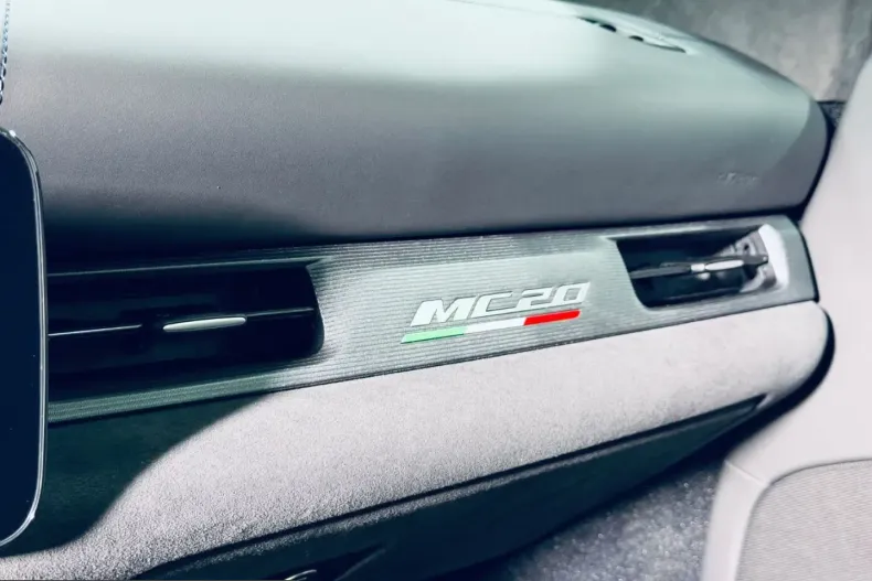 Maserati MC20 din 2021 cu 6.600 km - oferta MAS223726 - foto 26