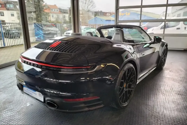 Porsche 911 din 2022 cu 19.000 km - oferta POR223731 - foto 9