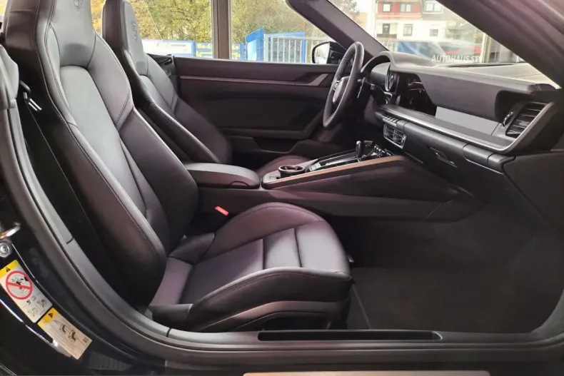 Porsche 911 din 2022 cu 19.000 km - oferta POR223731 - foto 12