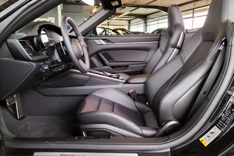 Porsche 911 din 2022 cu 19.000 km - oferta POR223731 - foto 14