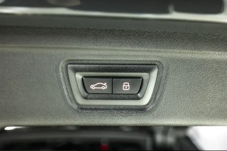 BMW M3 (Seria 3) din 2023 cu 5.900 km - oferta BMW223732 - foto 15