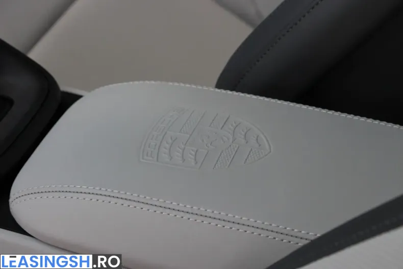 Porsche 992 din 2025 cu 4.650 km - oferta POR223743 - foto 30