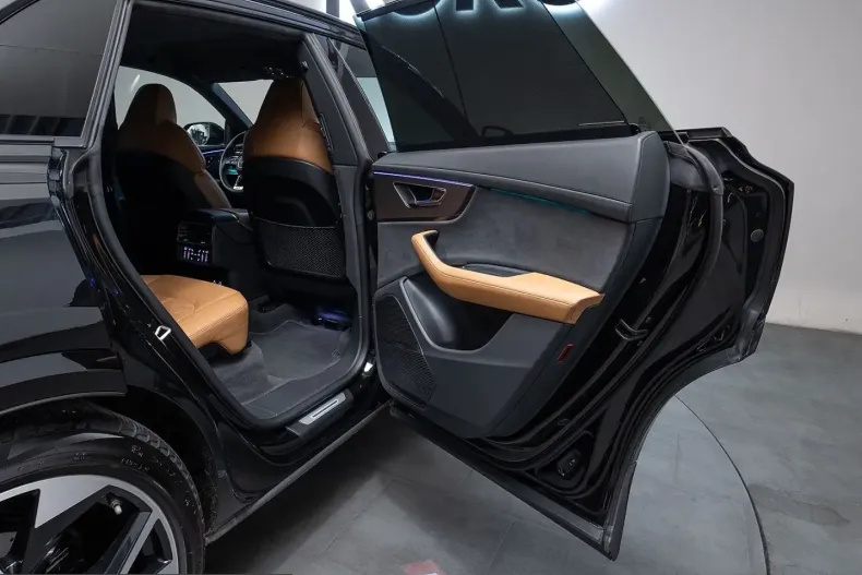 Audi RSQ8 din 2023 cu 70.000 km - oferta AUD223745 - foto 17