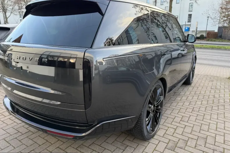 Land Rover Range Rover din 2025 cu 16.900 km - oferta LAN223746 - foto 2