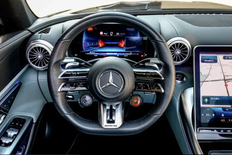 Mercedes-Benz SL 63 AMG (Clasa SL) din 2023 cu 14.500 km - oferta MER223757 - foto 14