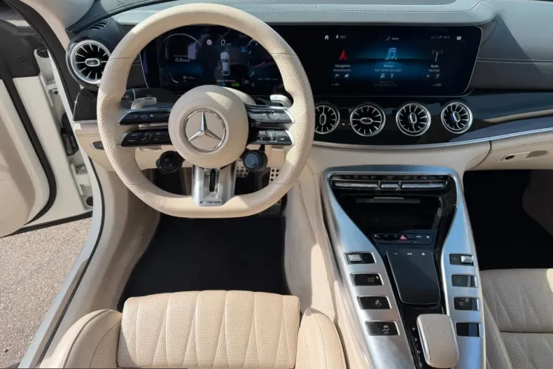 Mercedes-Benz AMG GT (Clasa GT) din 2022 cu 78.280 km - oferta MER223763 - foto 13