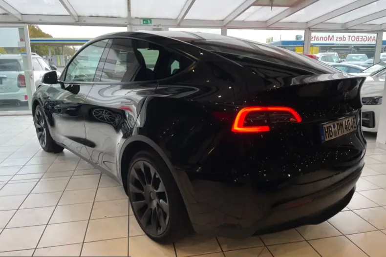 Tesla Model Y din 2023 cu 49.500 km - oferta TES223780 - foto 10
