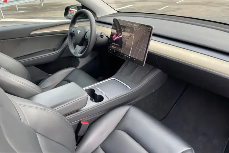 Tesla Model Y din 2023 cu 49.500 km - oferta TES223780 - foto 14