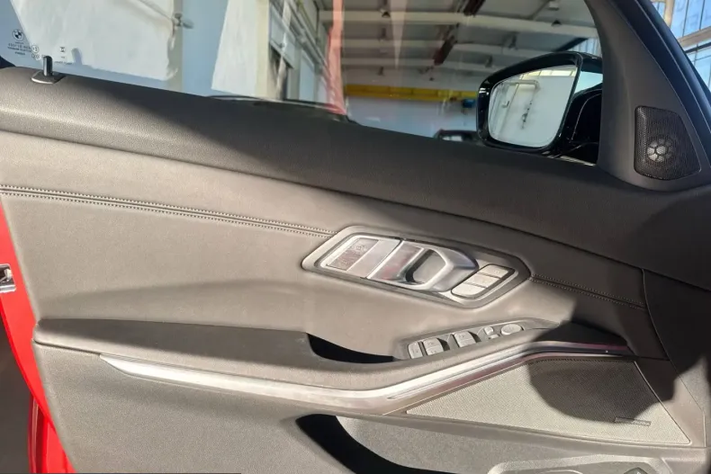 BMW M3 (Seria 3) din 2025 cu 8.924 km - oferta BMW223786 - foto 18