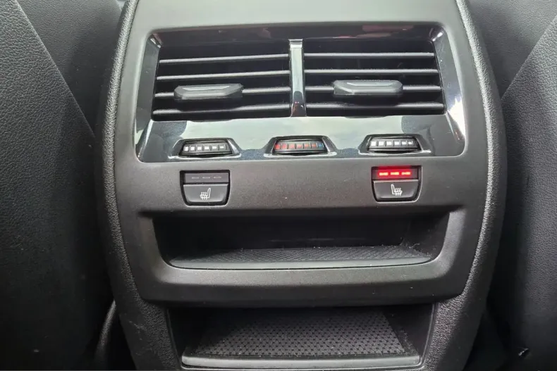 BMW X6 (Seria X) din 2025 cu 25.799 km - oferta BMW223792 - foto 25