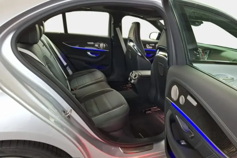 Mercedes-Benz E 63 AMG (Clasa E) din 2023 cu 32.392 km - oferta MER223793 - foto 13