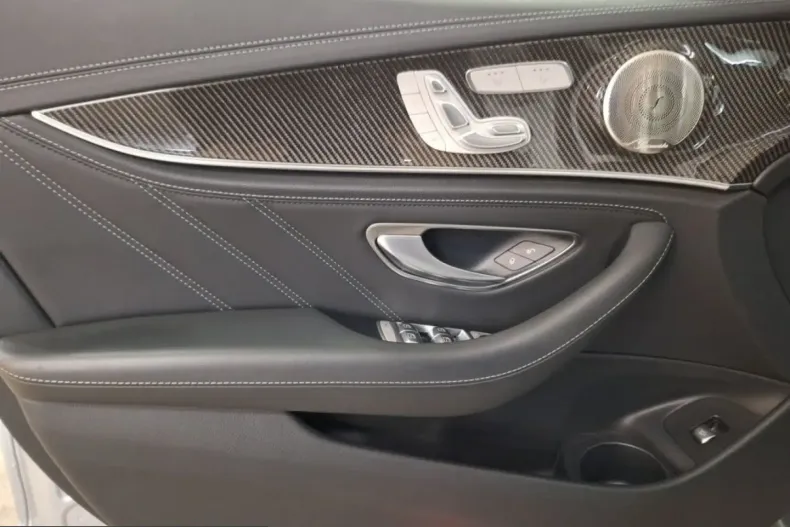 Mercedes-Benz E 63 AMG (Clasa E) din 2023 cu 32.392 km - oferta MER223793 - foto 17