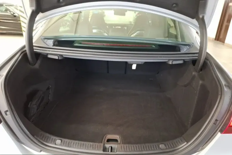 Mercedes-Benz E 63 AMG (Clasa E) din 2023 cu 32.392 km - oferta MER223793 - foto 21