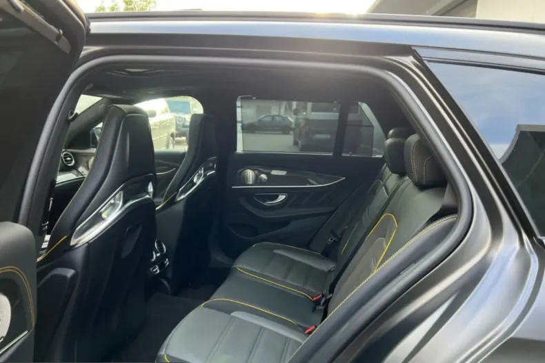 Mercedes-Benz E 63 AMG (Clasa E) din 2023 cu 7.900 km - oferta MER223794 - foto 15