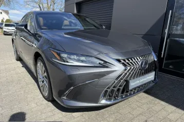 Lexus ES 300 din 2022 - oferta LEX223799