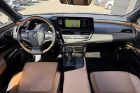 Lexus ES 300 din 2022 cu 73.150 km - oferta LEX223799 - foto 11