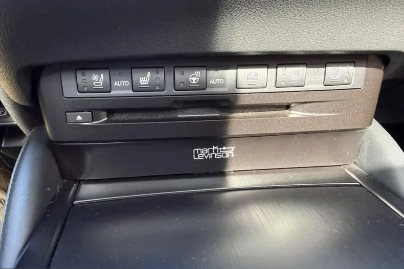 Lexus ES 300 din 2022 cu 73.150 km - oferta LEX223799 - foto 16