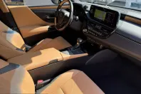 Lexus ES 300 din 2022 cu 73.150 km - oferta LEX223799 - foto 20