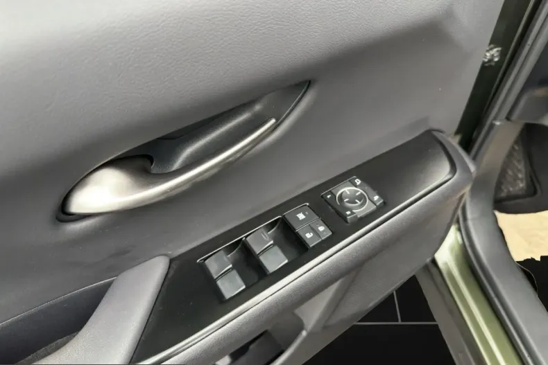 Lexus UX din 2023 cu 21.208 km - oferta LEX223802 - foto 12