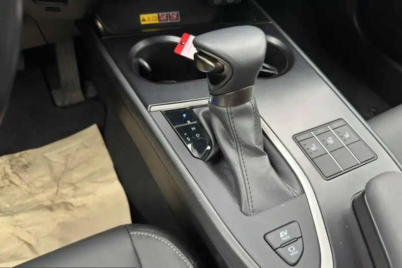Lexus UX din 2023 cu 21.208 km - oferta LEX223802 - foto 14