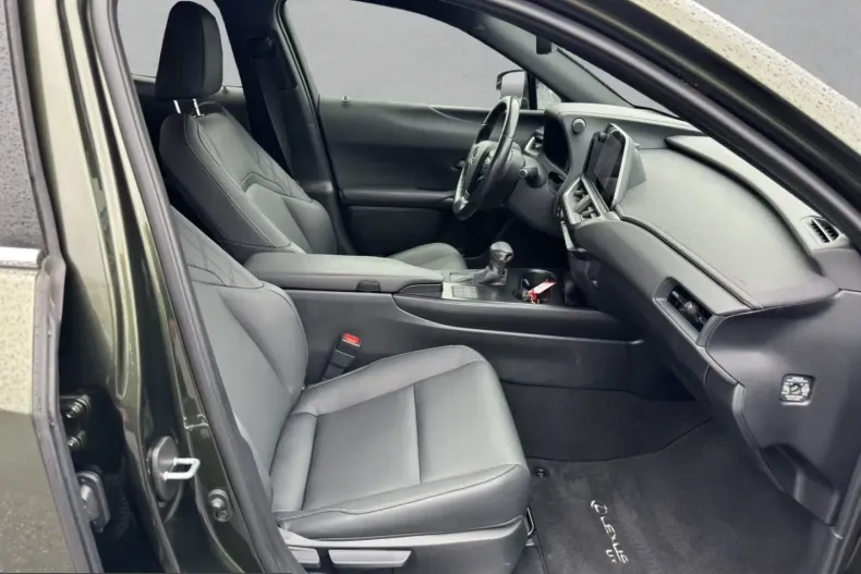 Lexus UX din 2023 cu 21.208 km - oferta LEX223802 - foto 18