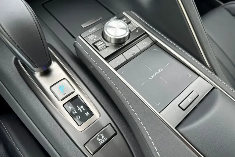 Lexus LC 500 din 2022 cu 15.000 km - oferta LEX223804 - foto 15