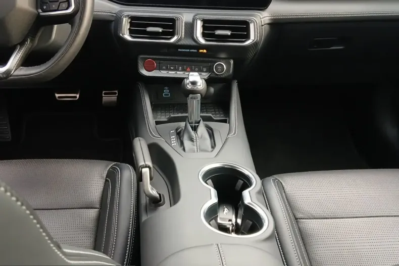 Ford Mustang din 2025 cu 4.167 km - oferta FOR223806 - foto 13