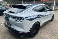 Ford Mustang Mach-E din 2022 cu 3.550 km - oferta FOR223809 - foto 6