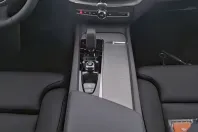 Volvo XC60 din 2025 cu 28.452 km - oferta VOL223814 - foto 6
