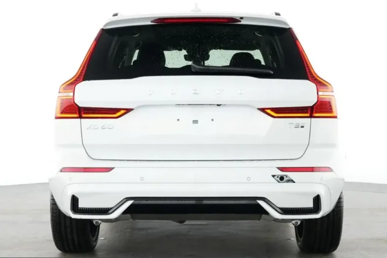 Volvo XC60 din 2025 cu 23.219 km - oferta VOL223815 - foto 3