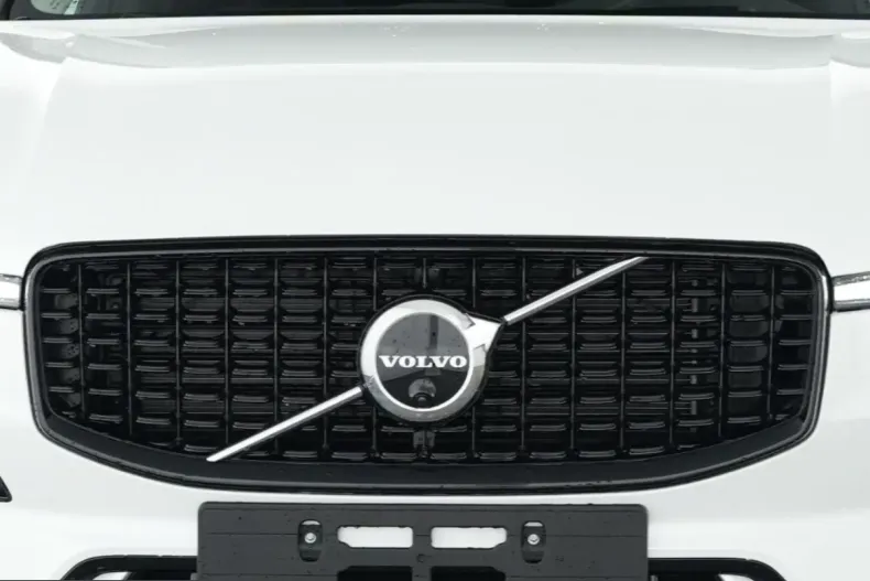 Volvo XC60 din 2025 cu 23.219 km - oferta VOL223815 - foto 4