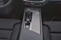 Volvo XC60 din 2025 cu 23.219 km - oferta VOL223815 - foto 6