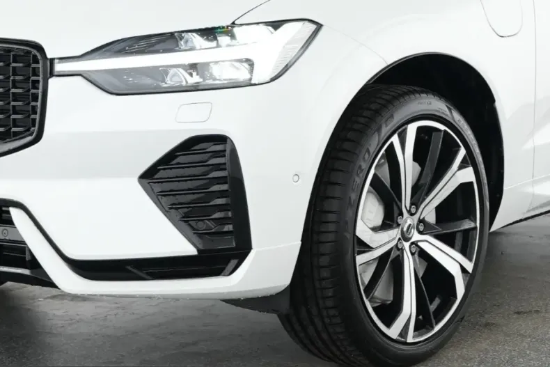Volvo XC60 din 2025 cu 23.219 km - oferta VOL223815 - foto 10