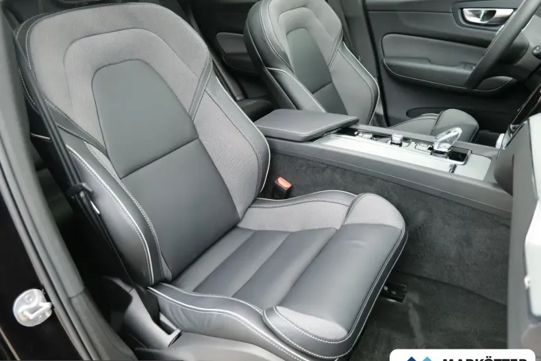 Volvo XC60 din 2024 cu 24.206 km - oferta VOL223816 - foto 13