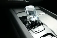 Volvo XC60 din 2024 cu 24.206 km - oferta VOL223816 - foto 31