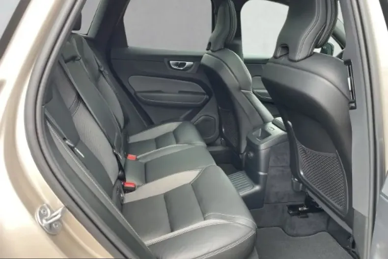 Volvo XC60 din 2024 cu 20.269 km - oferta VOL223818 - foto 5