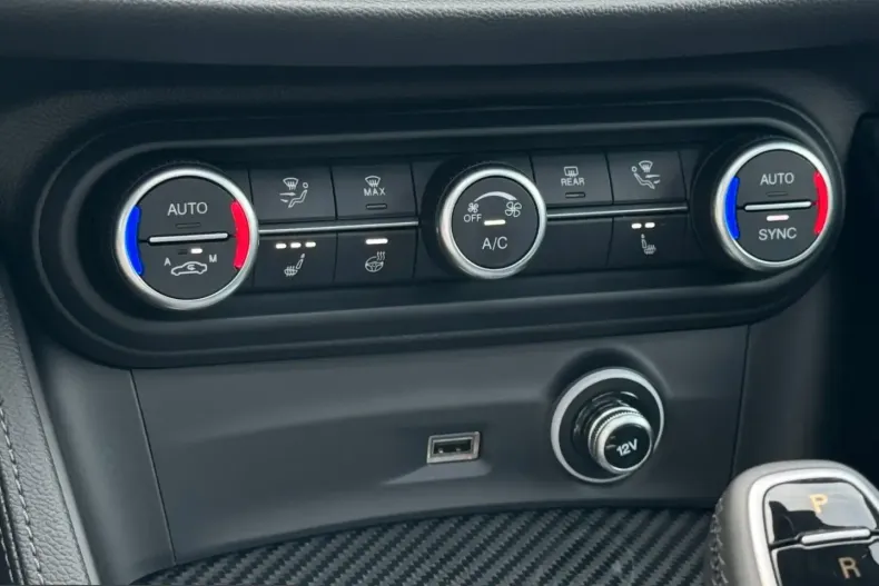 Alfa Romeo Stelvio din 2023 cu 27.979 km - oferta ALF223821 - foto 22