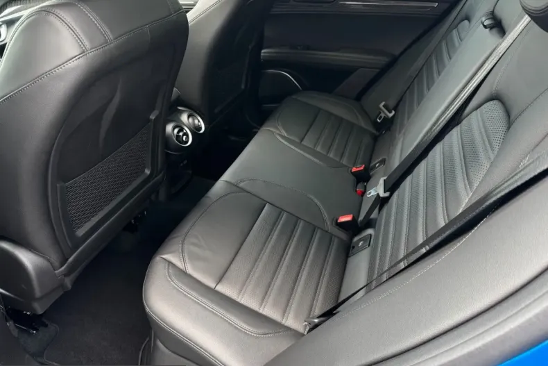 Alfa Romeo Stelvio din 2023 cu 27.979 km - oferta ALF223821 - foto 32