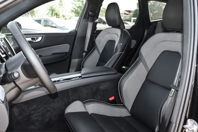 Volvo XC60 din 2024 cu 15.162 km - oferta VOL223822 - foto 7