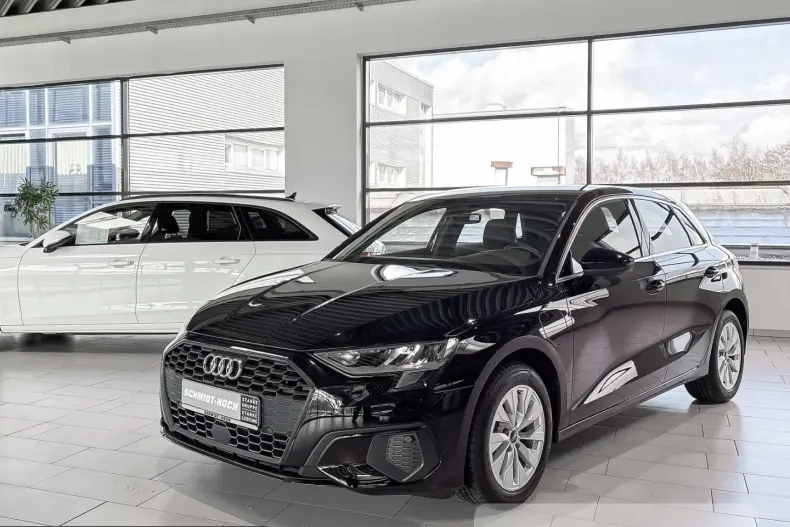 Audi A3 din 2024 cu 8.374 km - oferta AUD223827 - foto 1